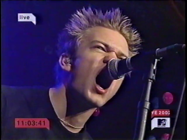 MTV New Year's Eve 2002 DVD - Image 2